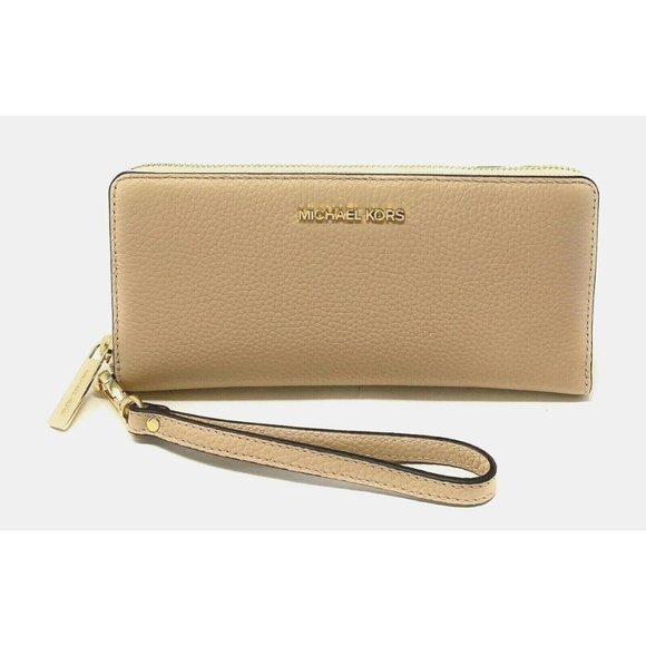 New Michael Kors Jet Set Large Travel Continental Wallet Leather Buff - Picture 1 of 6